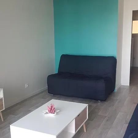 Апартаменты Grand Studio Vue Sur Le Port Des Minimes *